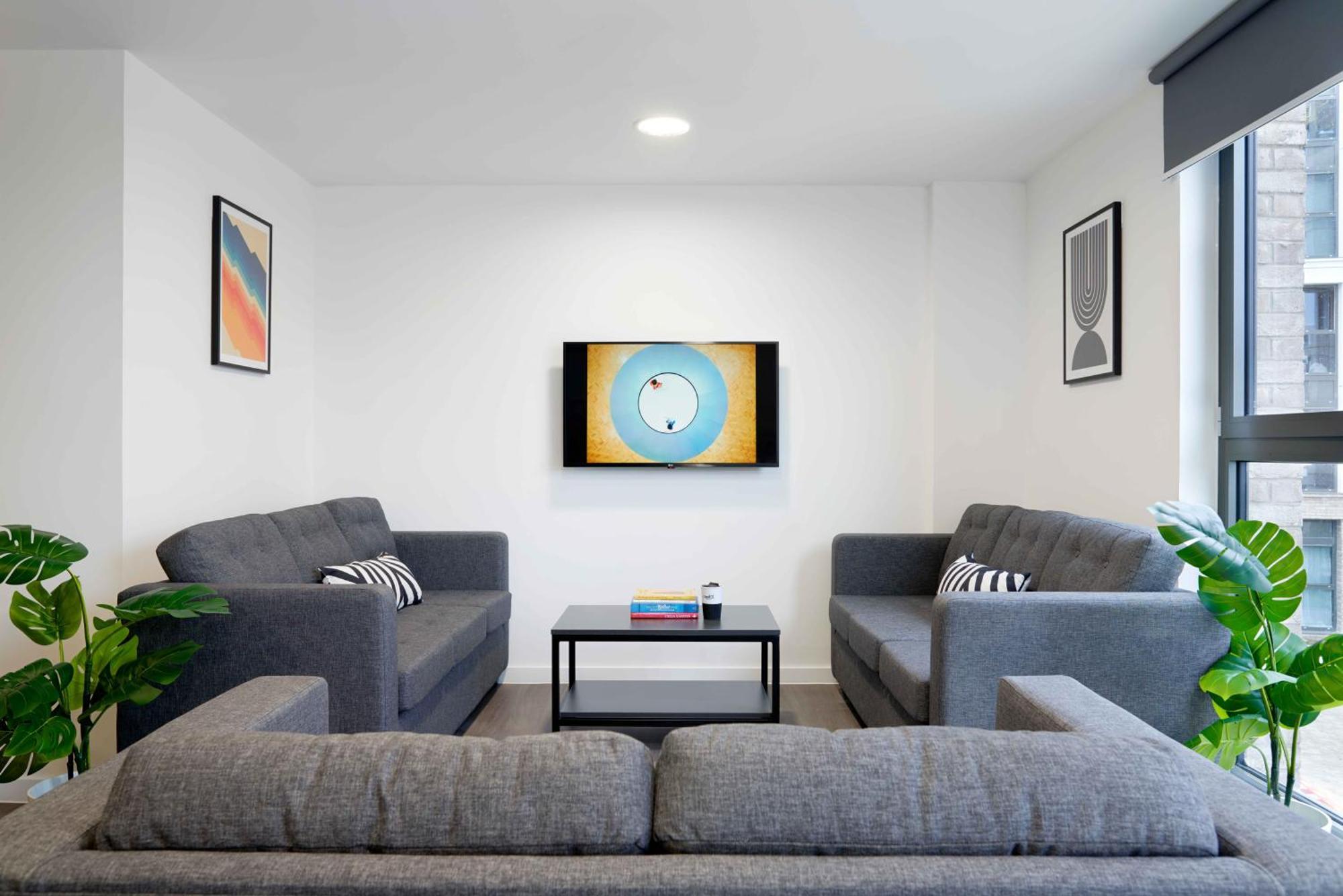 Joivy Trendy Aparthotel Units In Westfield-Adults Only إدنبرة المظهر الخارجي الصورة