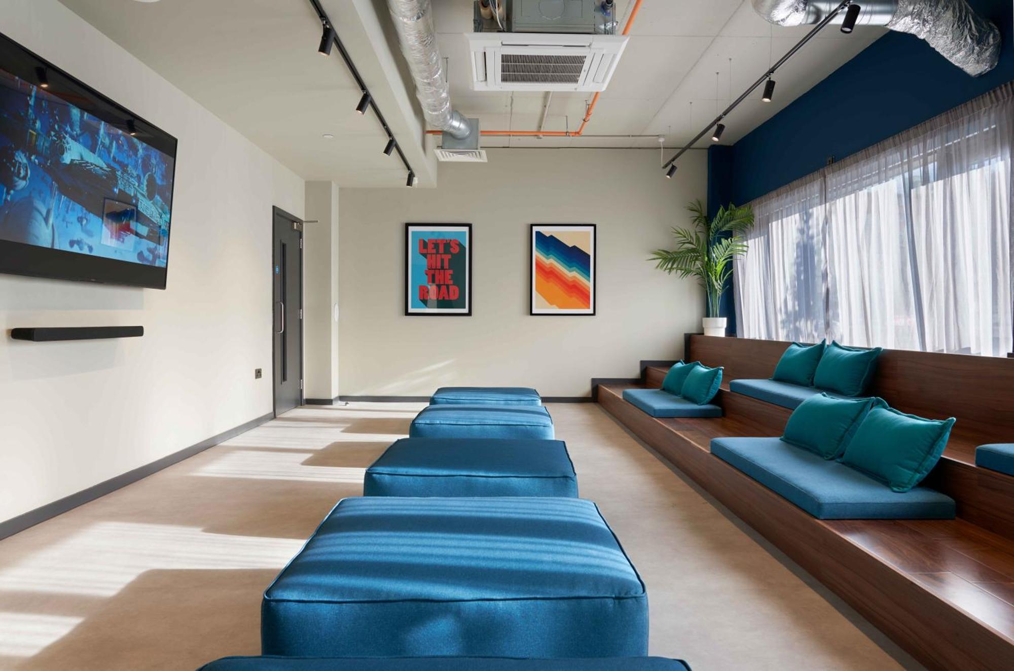 Joivy Trendy Aparthotel Units In Westfield-Adults Only إدنبرة المظهر الخارجي الصورة